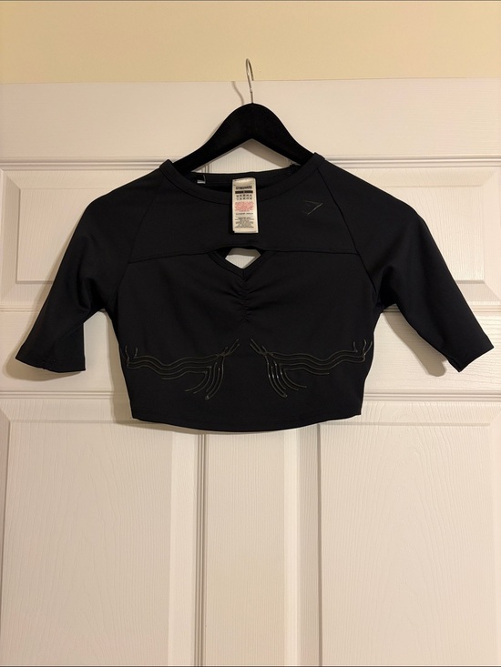 Gymshark Tops - Gymshark Exo Black Ultra Crop Top Cutout Short Sleeve Size S